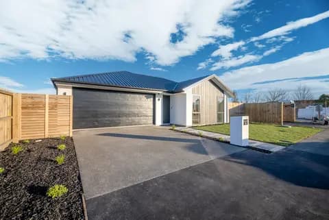 20 Glovers Road — image 17